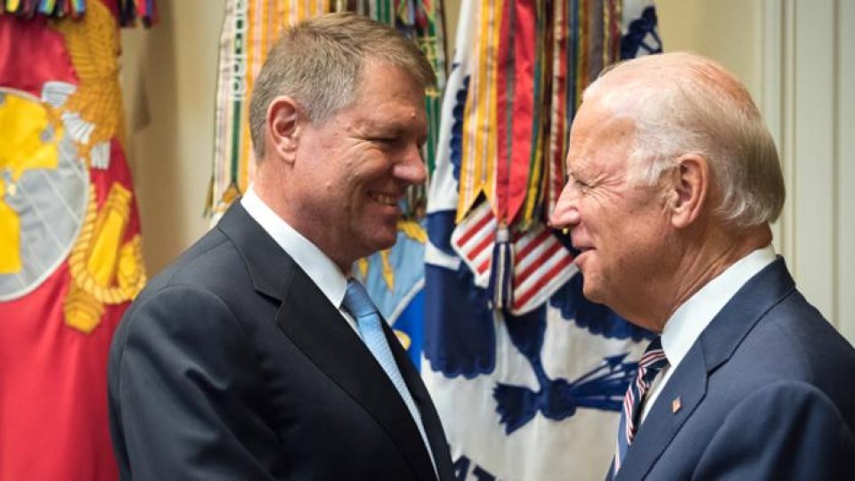 Președintele Klaus Iohannis va fi primit în această seară la Casa Albă de președintele Joe Biden