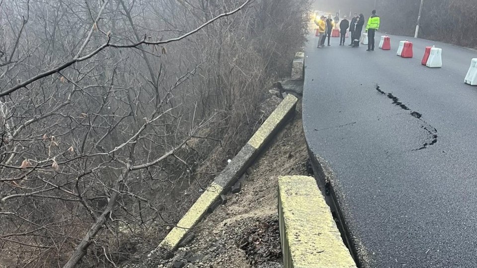 Alunecarea de teren din Câmpina s-a agravat