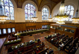 Curtea Internaţională de justiţie de la Haga.
