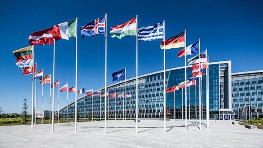 La Bruxelles începe consiliul miniștrilor apărării din statele membre NATO