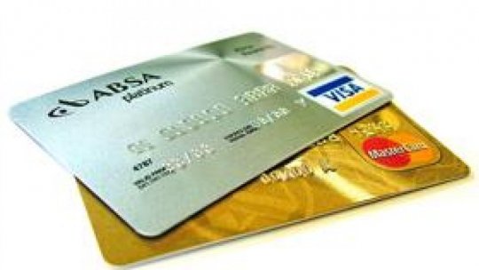 Toți comercianții sunt obligați să accepte plata cu cardul