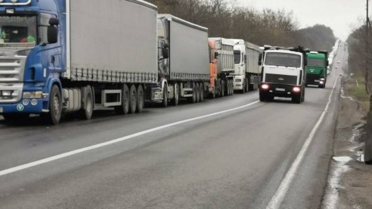 CNAIR instituie miercuri restricţii de circulaţie pentru traficul greu