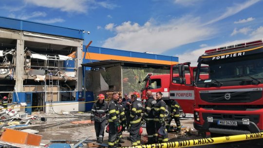 BOTOȘANI: 13 persoane rănite în urma exploziei puternice de la un centru comercial