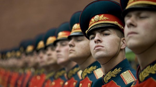 "De ce se împacă Rusia atât de bine cu războiul"