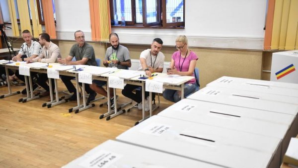 În judeţul Braşov, oamenii au început să voteze de la prima oră