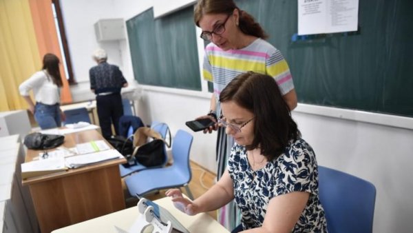 Alegeri locale consilii judeţene / Exit-poll CURS-Avangarde: PSD 35%, PNL 28%, ADU 12%