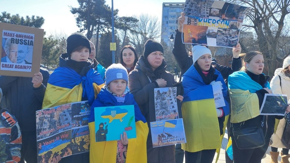 Mesajele liderilor politici, la trei ani de la declanşarea invaziei ruseşti în Ucraina