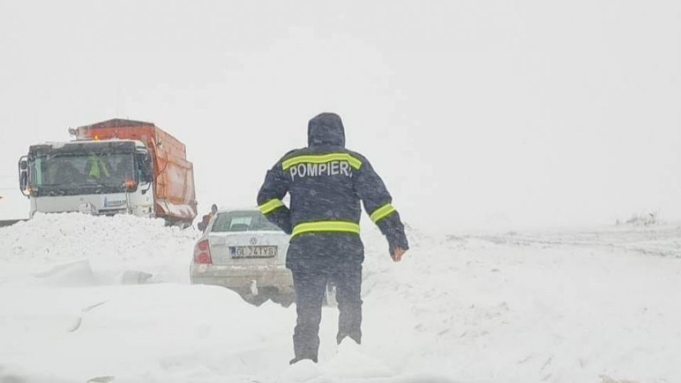 Primul episod de iarnă afectează serios traficul rutier în ţară #updates