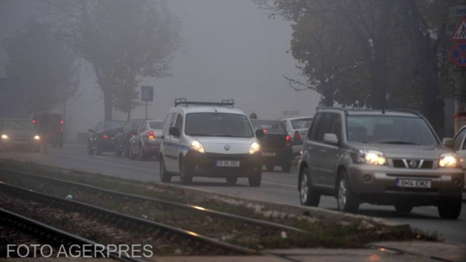 Meteorologii au prelungit atenționarea cod galben de ceață