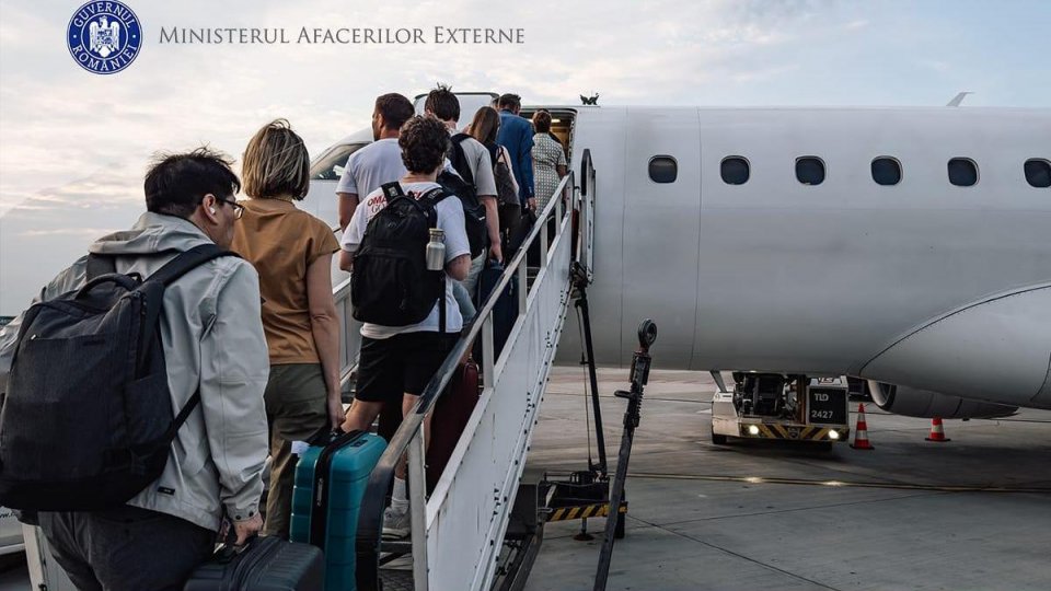 Elevii români blocați în Dubai au ajuns acasă