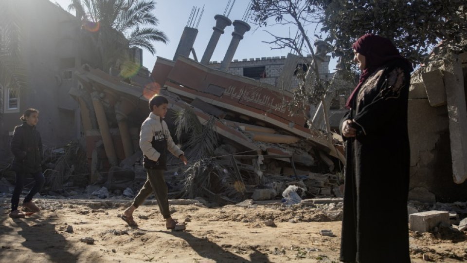 Cel puţin 13 palestinieni au fost ucişi într-o lovitură aeriană israeliană în oraşul Rafah
