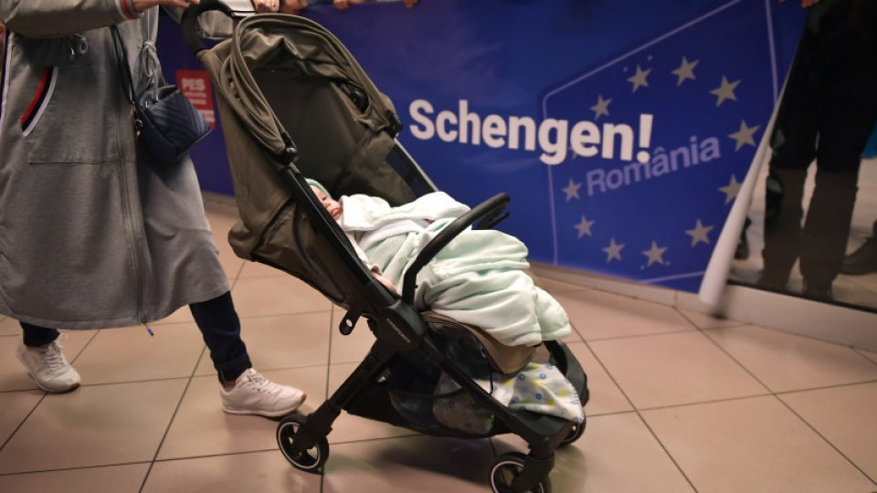 Intrarea în Schengen îi ajută şi pe unii cetăţeni românii de la graniţă