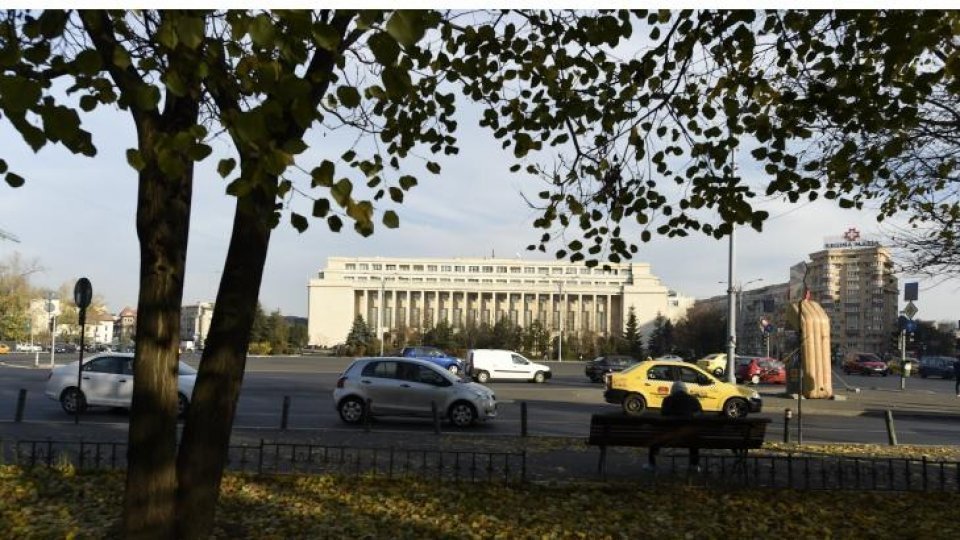 Liderii coaliţiei de guvernare reiau miercuri discuţiile privind reforma