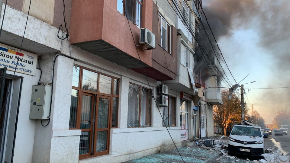 FOTO: Explozie la un apartament din Însurăței