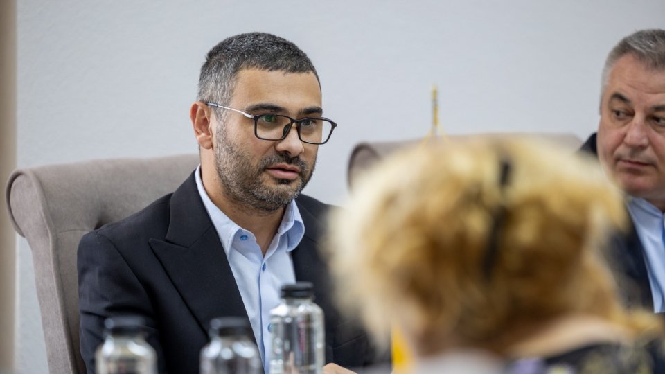 Angajații vor trebui să se adapteze la schimbările rapide ale pieței muncii, spune ministrul Florin Manole