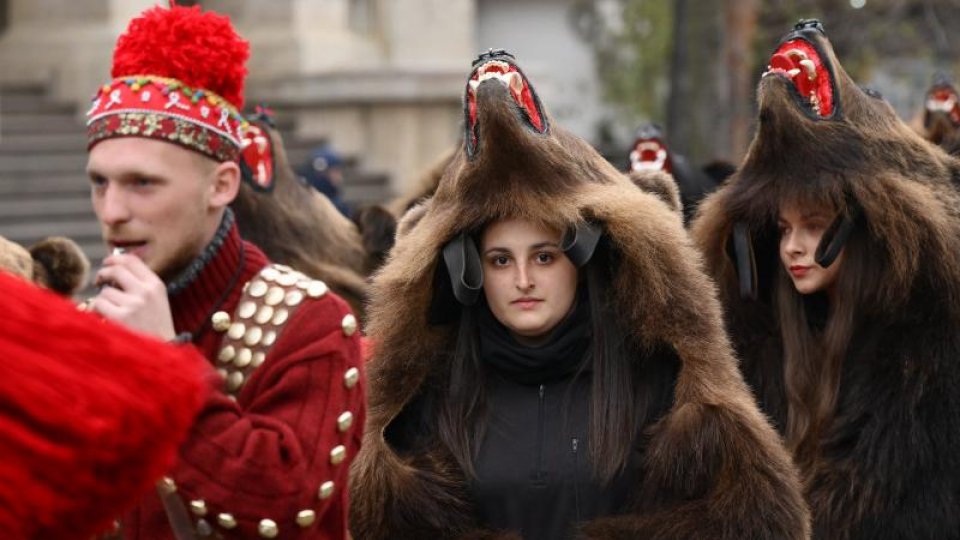Festival de datini şi obiceiuri strămoşeşti din zona Văii Trotuşului, la Comăneşti