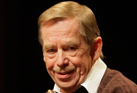 Fostul presedinte al Cehiei, dramaturgul Vaclav Havel.