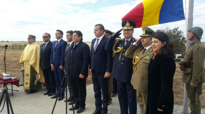 Ceremonie de re&icirc;nhumare, &icirc;n Cimitirul de la Rossoşka - Volgograd, a 345 de militari rom&acirc;ni căzuţi la datorie.