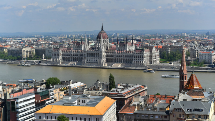 Budapesta.