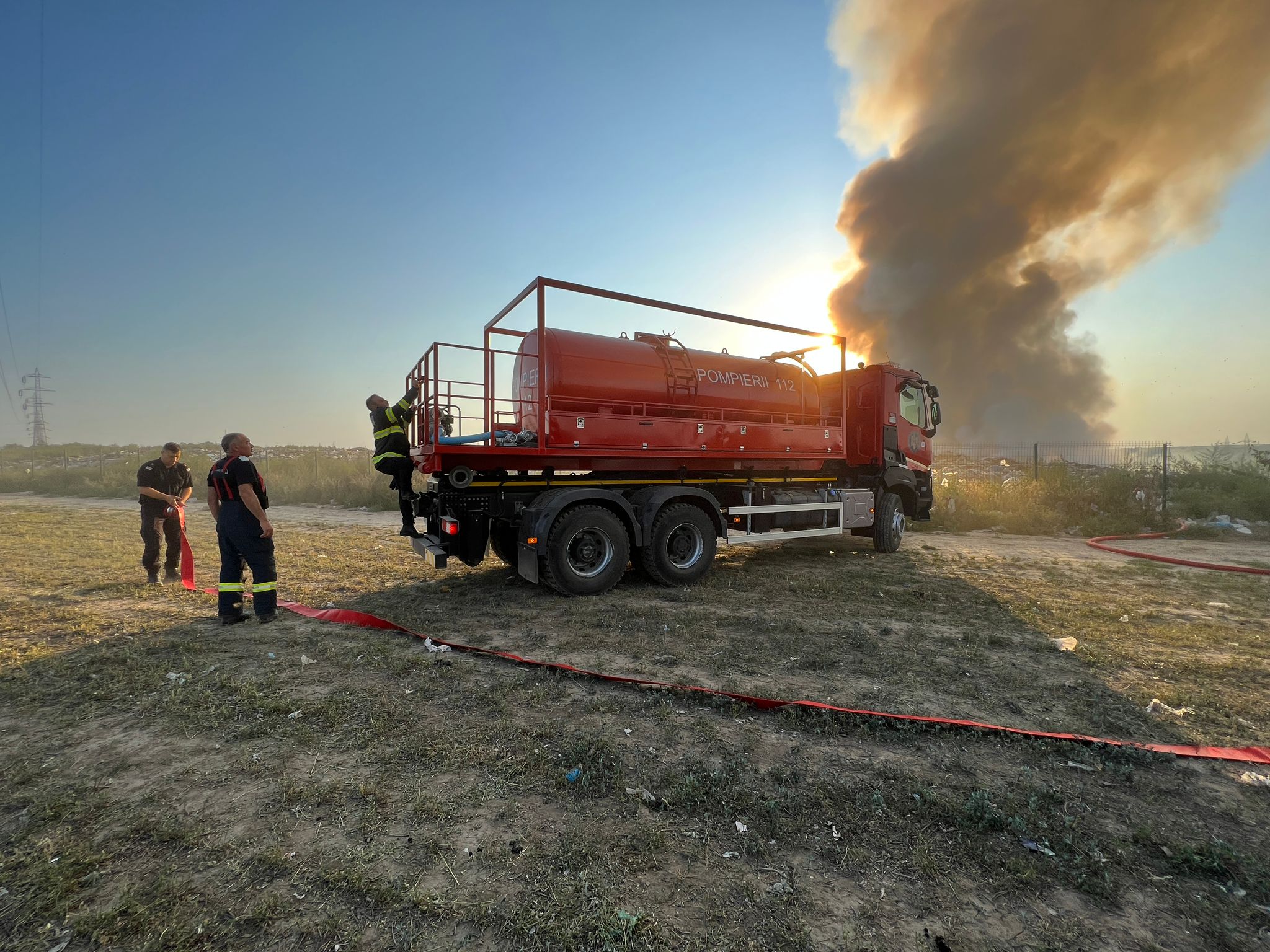 Incendiu la groapa de gunoi a municipiului Galați.